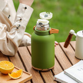 Handheld Insulated Double-walled Vacuum Stainless Steel Water Bottle