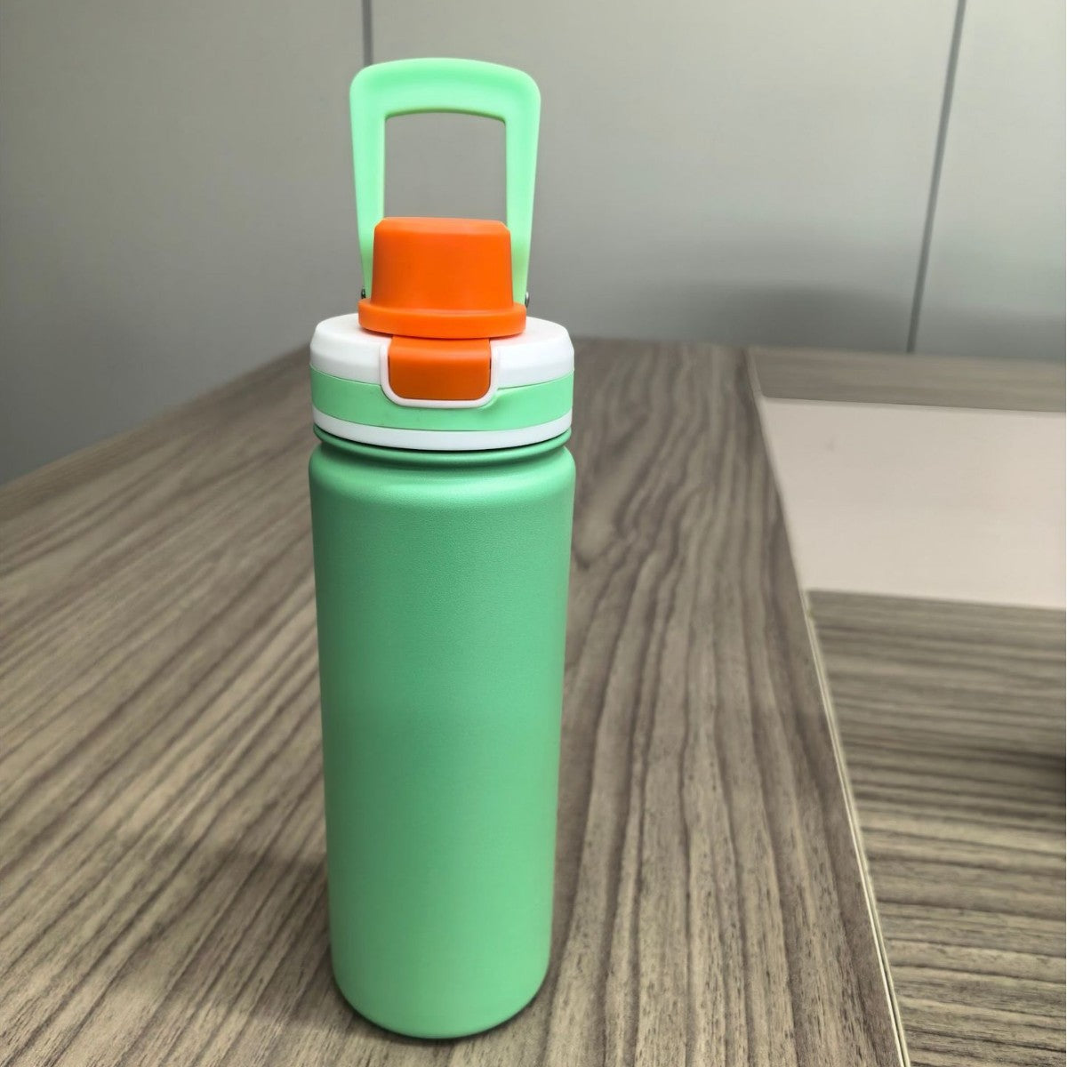 Stainless Steel Direct-Drinking Lid Large-Capacity Insulated Bottle