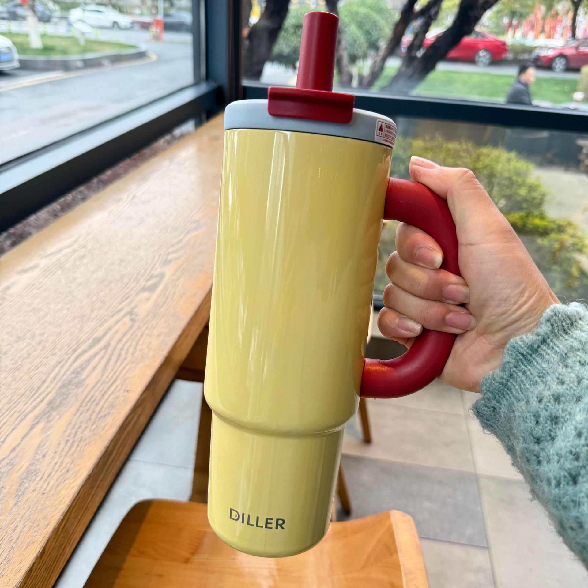 Large-capacity Ceramic And 316 Stainless Steel Insulated Mug With Handle And Straw