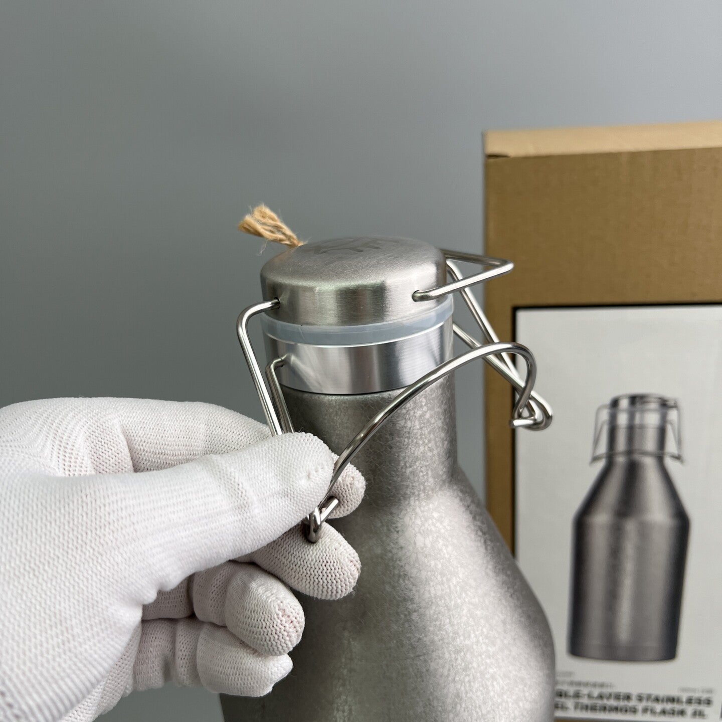 Outdoor Portable 304 Stainless Steel Insulated Water Bottle