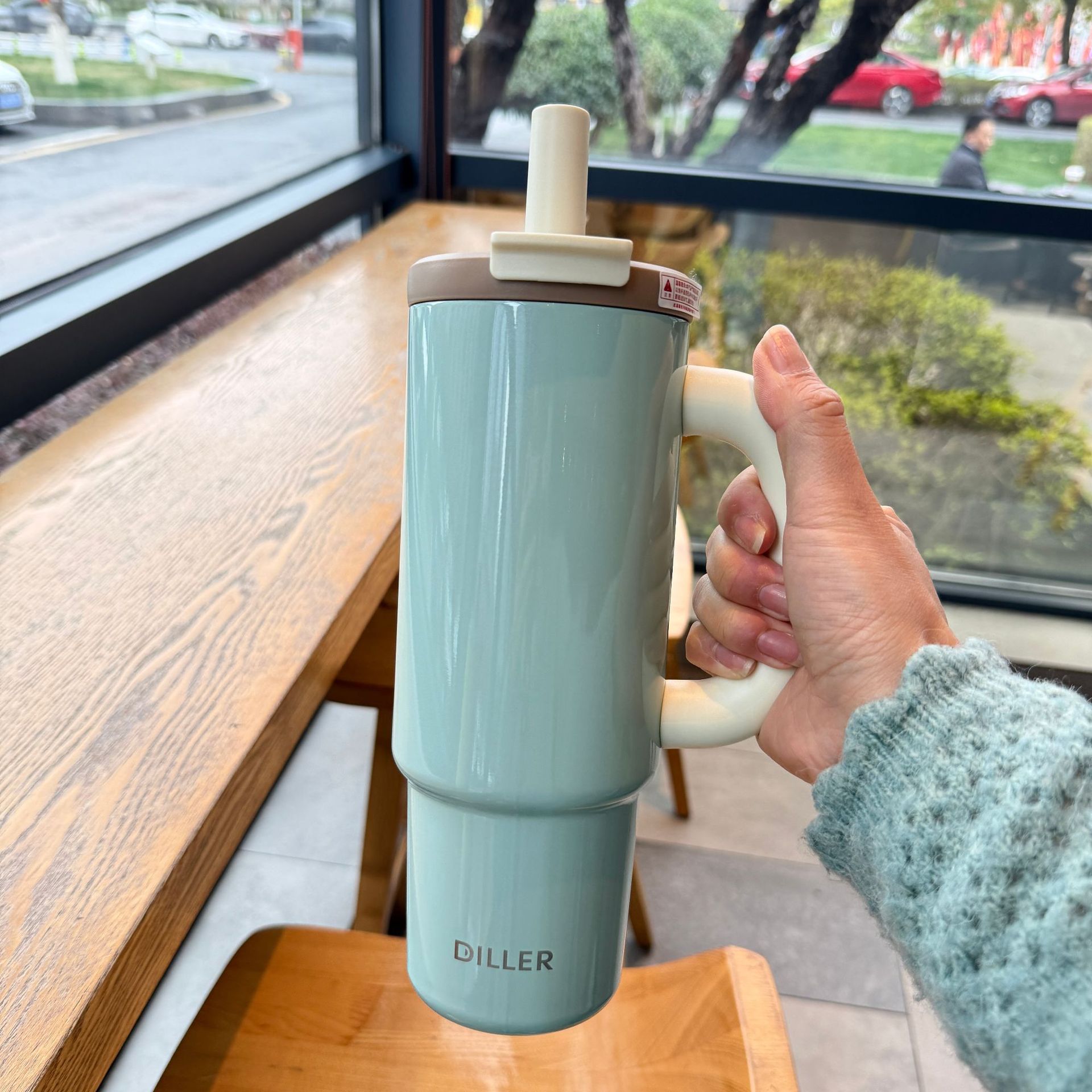 Large-capacity Ceramic And 316 Stainless Steel Insulated Mug With Handle And Straw